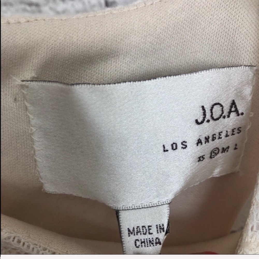 NWT J.O.A. Los Angeles / lace embroidered dress - Picture 6 of 7